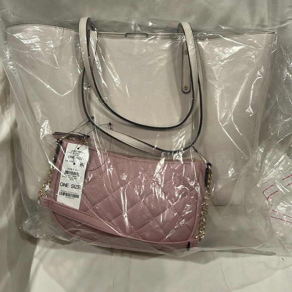 2-PC Tote bag set by INC International Concept. - Picture 2 of 5